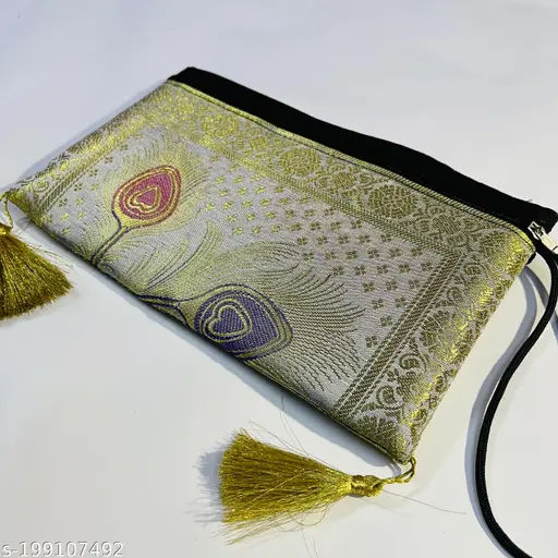 Elegant White Hand Purse for Women